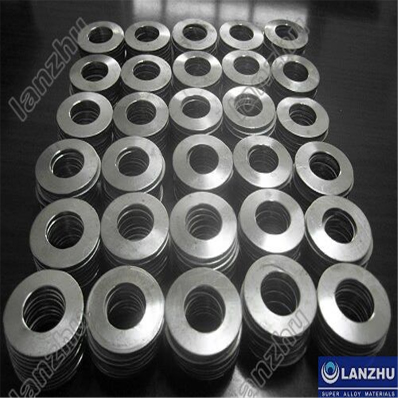 Ứng dụng các vật liệu chống ăn mòn mới và côngnghệ trong xe quân sự (2)